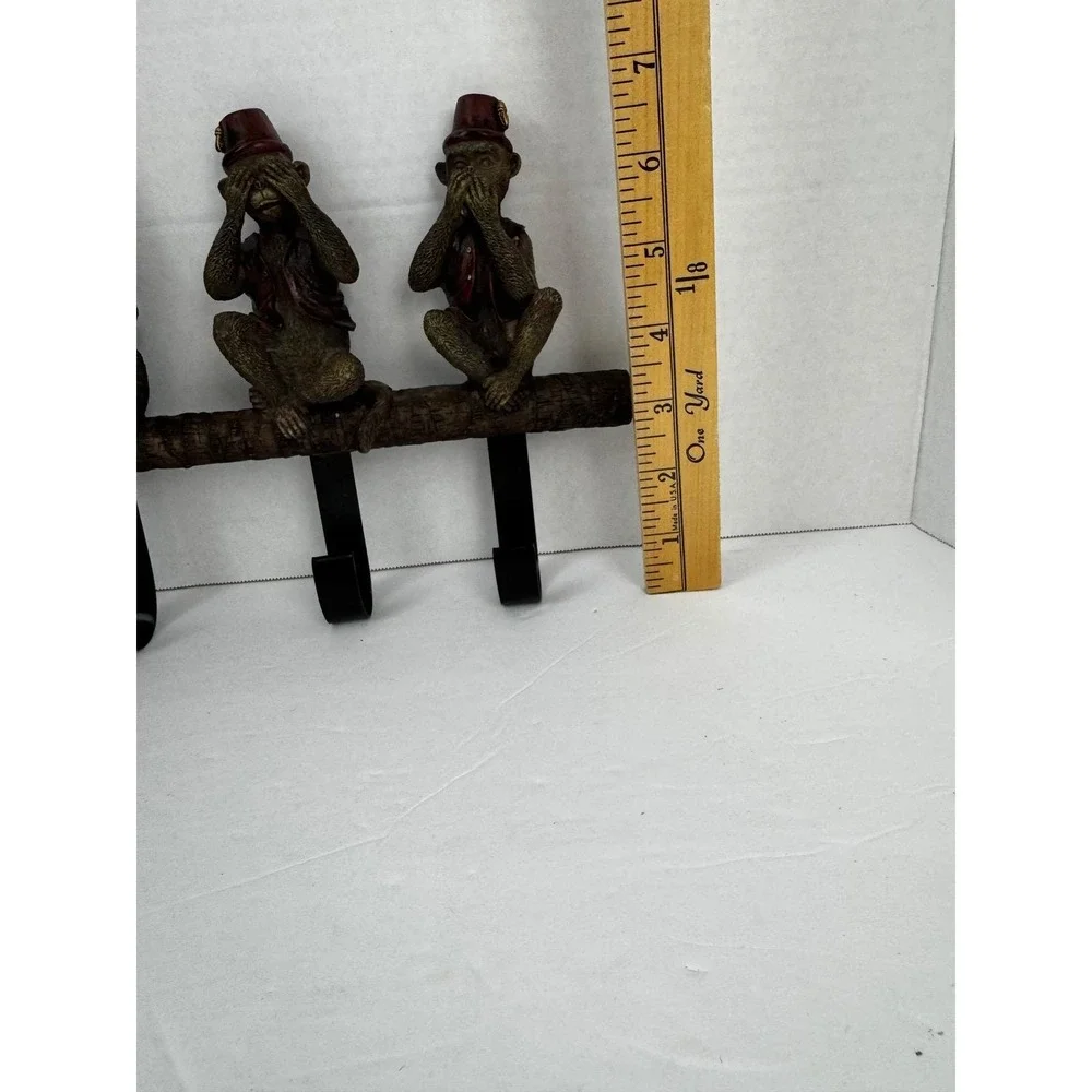 Three Wise Monkeys Wall Coat Rack See Hear Speak No Evil Fez Hat Resin 10.5in